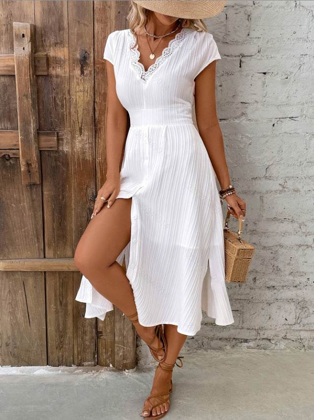 Robe Élégante à Col V Dentelle Texturée - Clairea Boutique