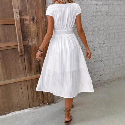 Robe Élégante à Col V Dentelle Texturée - Clairea Boutique