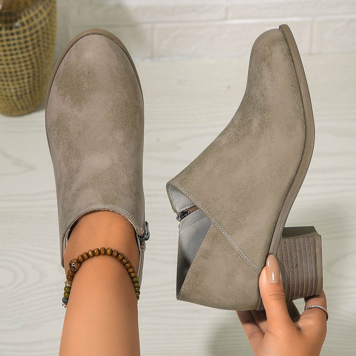 Bottines Courtes à Talon Large - Clairea Boutique